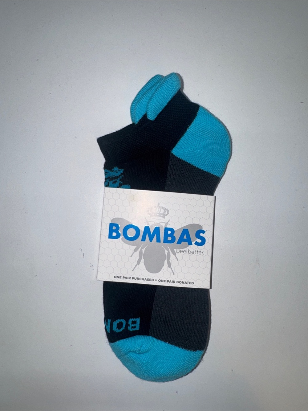 Bombas Women’s No-Show Socks — Black & Blue